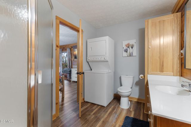 2420 Sylvan Glen Way, Pigeon Forge, TN 37863