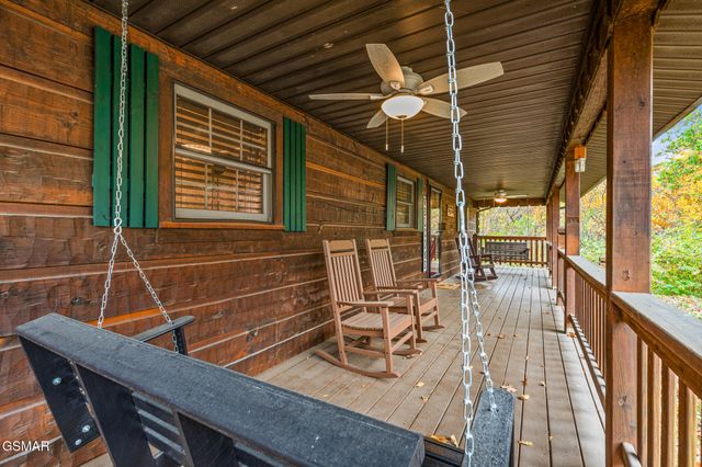 2420 Sylvan Glen Way, Pigeon Forge, TN 37863
