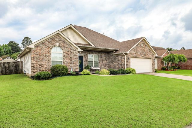 2209 Magna Carta Lane, Bryant, AR 72022