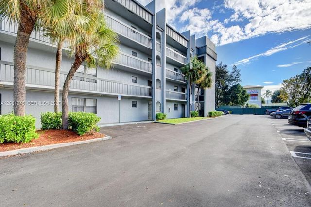 1850 N Congress Avenue 308, West Palm Beach, FL 33401
