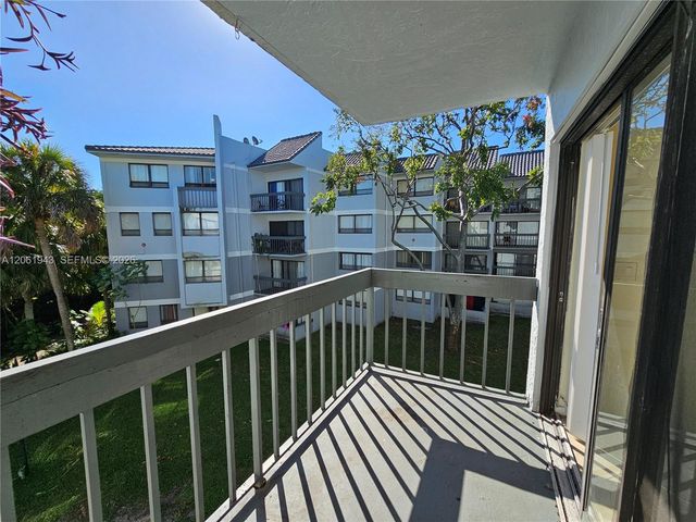 1850 N Congress Avenue 308, West Palm Beach, FL 33401