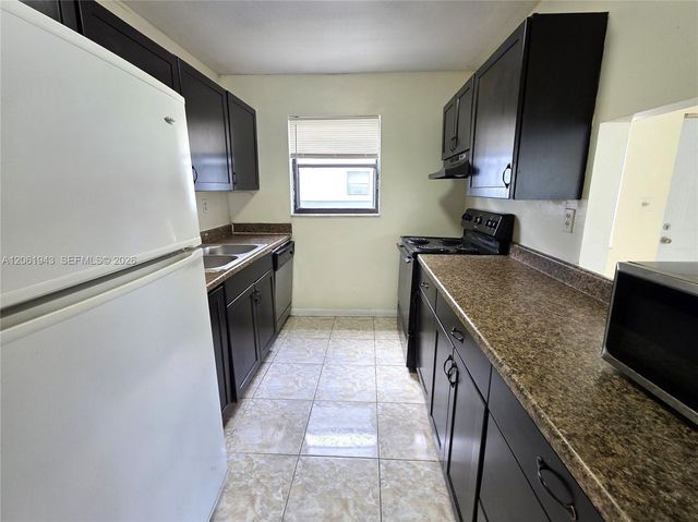 1850 N Congress Avenue 308, West Palm Beach, FL 33401