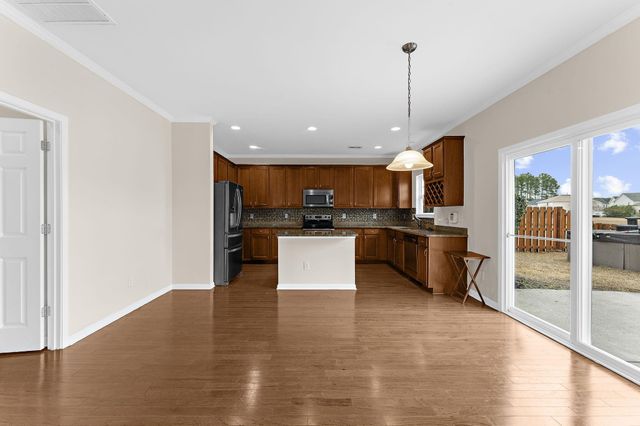 134 Shadybrook Drive, Summerville, SC 29486