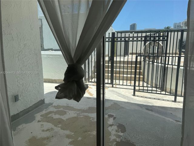 1345 W Ave 202 202, Miami Beach, FL 33139