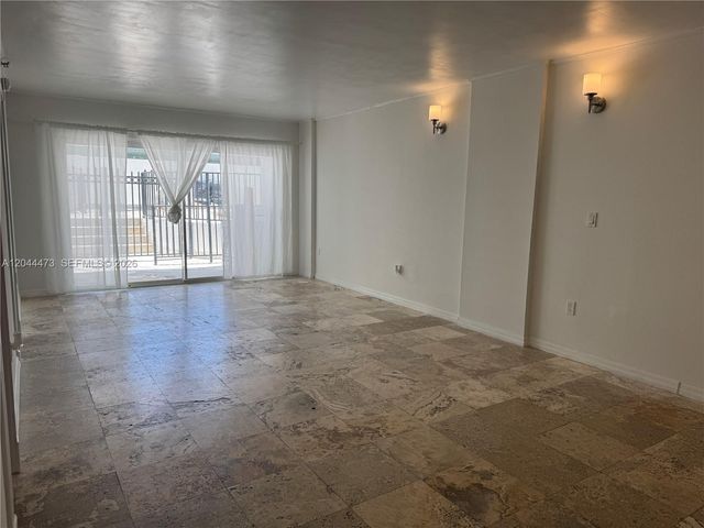 1345 W Ave 202 202, Miami Beach, FL 33139