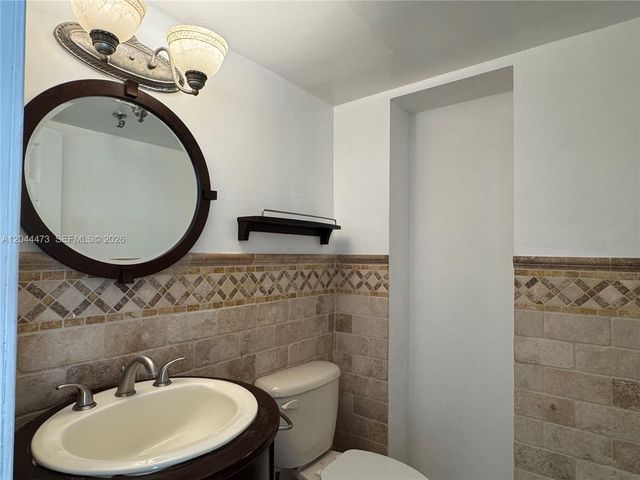 1345 W Ave 202 202, Miami Beach, FL 33139