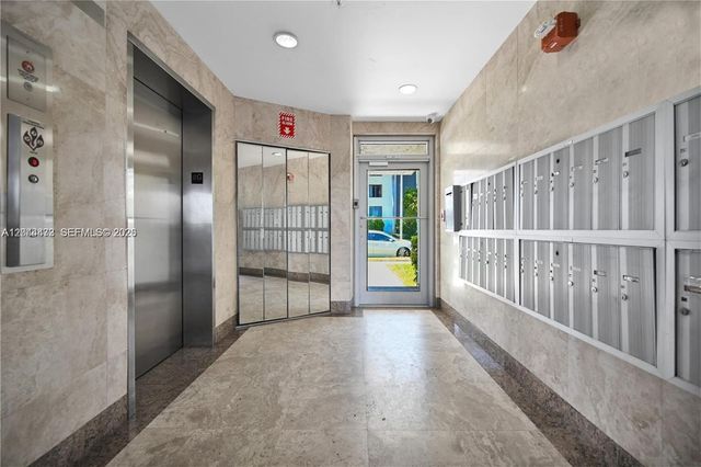 1345 W Ave 202 202, Miami Beach, FL 33139