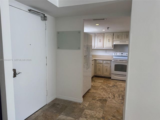 1345 W Ave 202 202, Miami Beach, FL 33139
