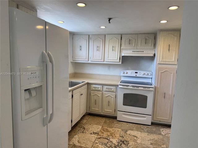 1345 W Ave 202 202, Miami Beach, FL 33139
