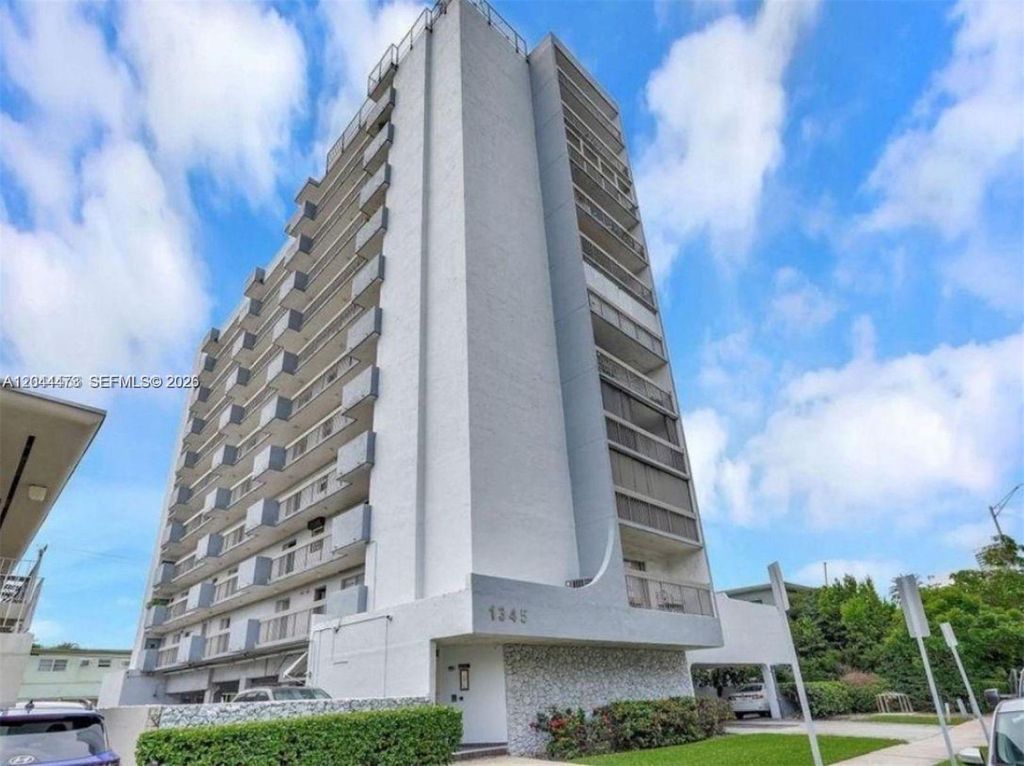 1345 W Ave 202 202, Miami Beach, FL 33139