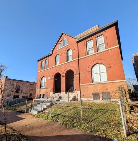 3743 Wisconsin Avenue, St Louis, MO 63118
