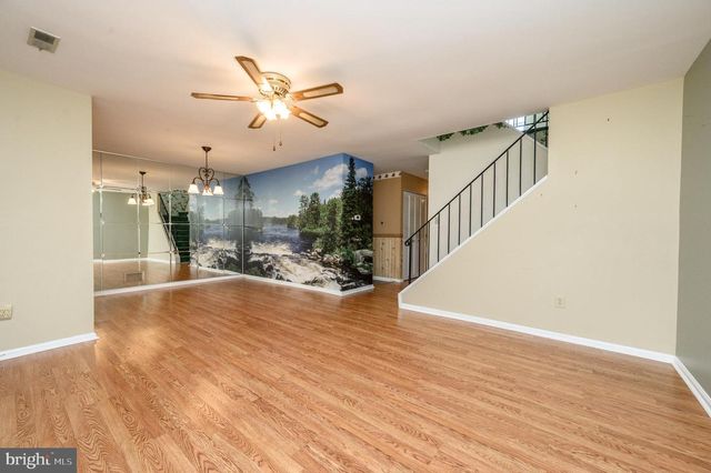 39 RIVER BANK DR, Roebling, NJ 08554