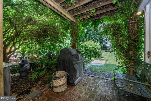 39 RIVER BANK DR, Roebling, NJ 08554