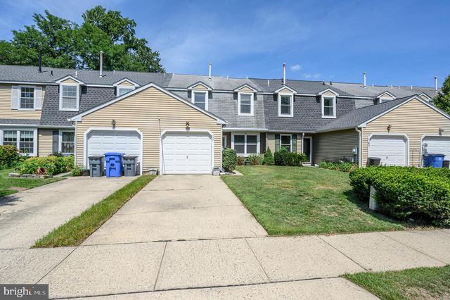 39 RIVER BANK DR, Roebling, NJ 08554