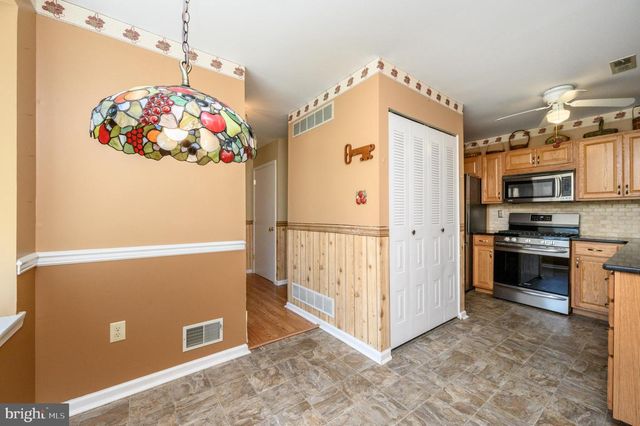 39 RIVER BANK DR, Roebling, NJ 08554