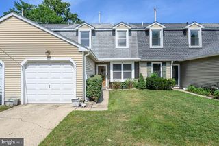 39 RIVER BANK DR, Roebling, NJ 08554
