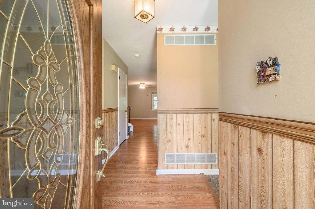 39 RIVER BANK DR, ROEBLING, NJ 08554 — photo 3