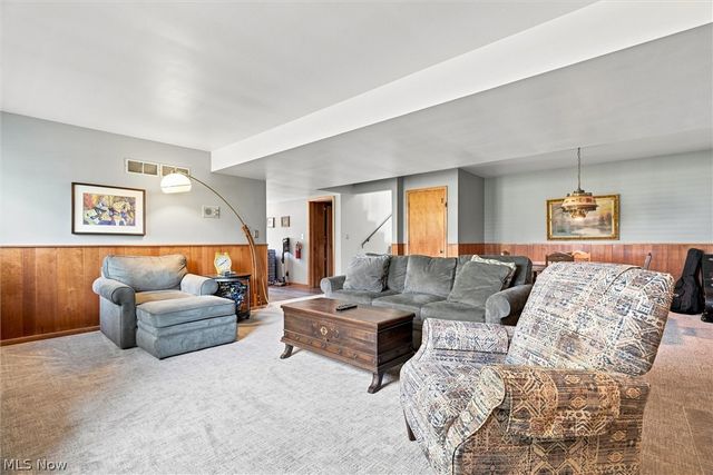 1451 Doncaster Drive, Youngstown, OH 44511
