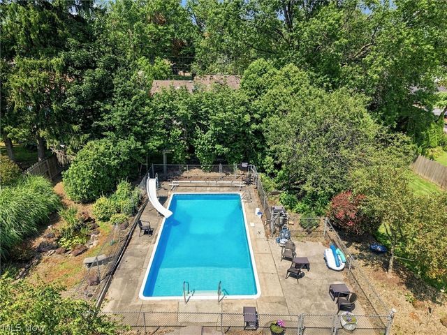 1451 Doncaster Drive, Youngstown, OH 44511