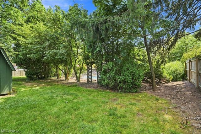 1451 Doncaster Drive, Youngstown, OH 44511