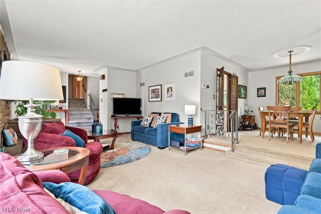 1451 Doncaster Drive, Youngstown, OH 44511