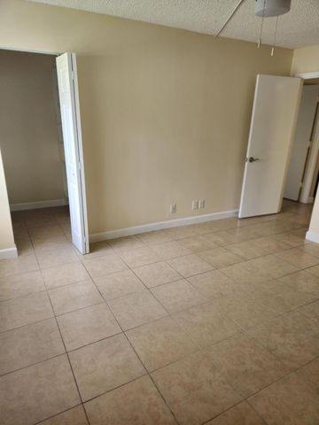 4731 Sable Pine Circle, West Palm Beach, FL 33417