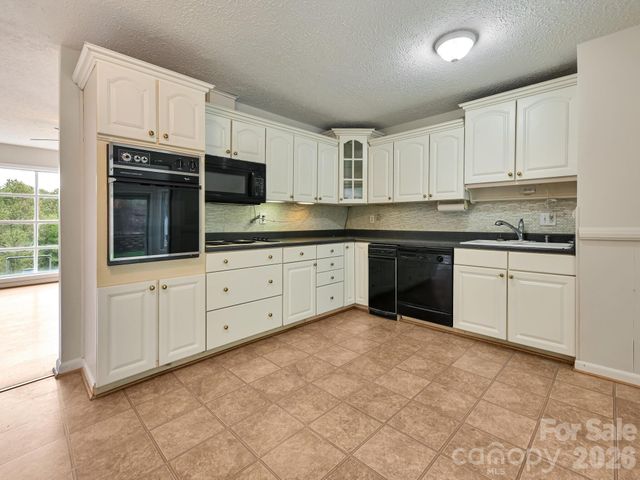 651 Case Cove Road, Candler, NC 28715