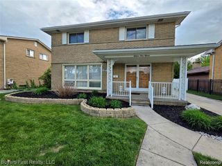 15915 Hilton Street, Southfield, MI 48075
