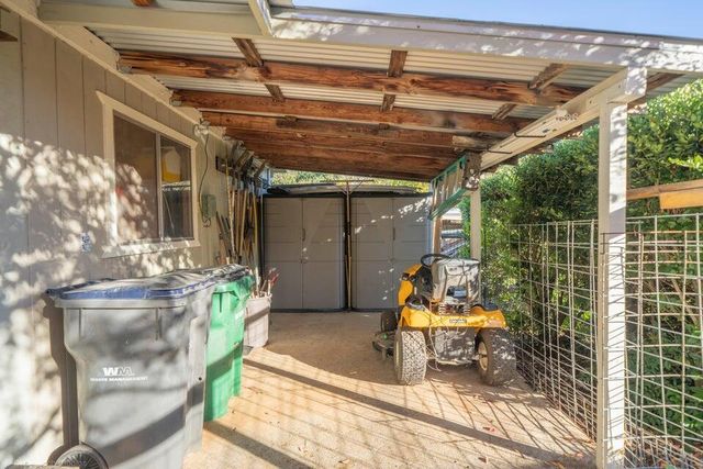 17039 Jay Dee Lane, Anderson, CA 96007