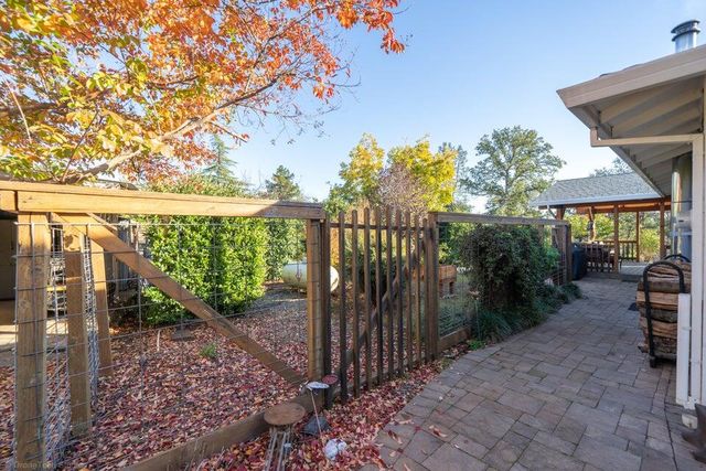 17039 Jay Dee Lane, Anderson, CA 96007