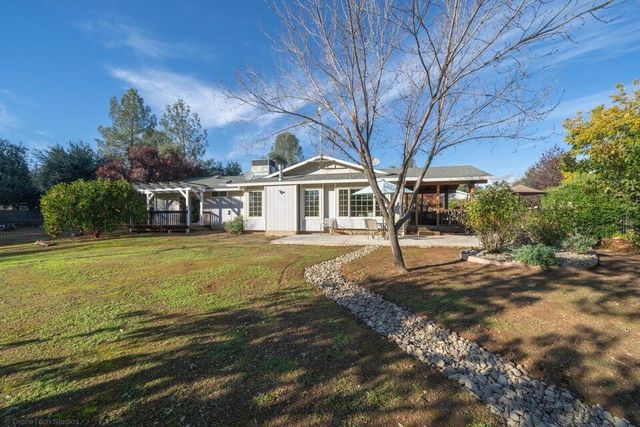 17039 Jay Dee Lane, Anderson, CA 96007