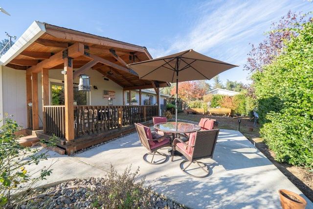 17039 Jay Dee Lane, Anderson, CA 96007