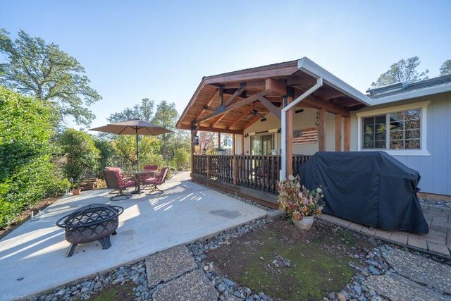 17039 Jay Dee Lane, Anderson, CA 96007