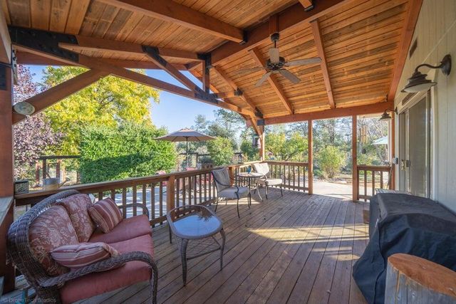 17039 Jay Dee Lane, Anderson, CA 96007