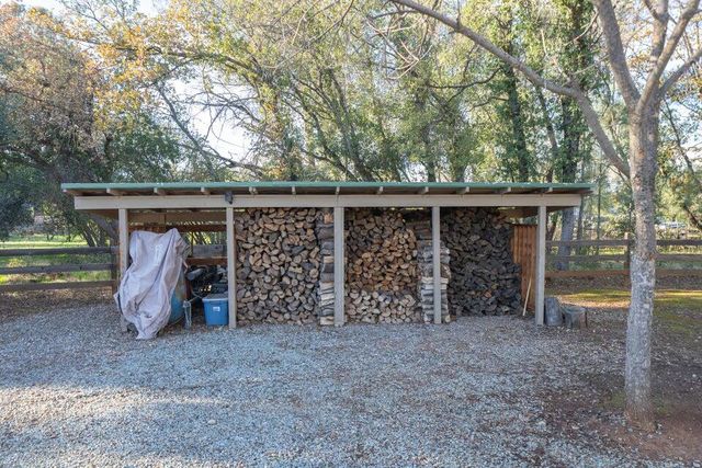 17039 Jay Dee Lane, Anderson, CA 96007