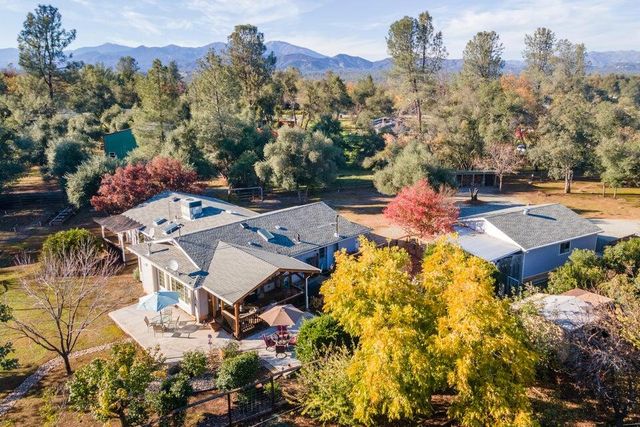 17039 Jay Dee Lane, Anderson, CA 96007