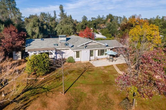 17039 Jay Dee Lane, Anderson, CA 96007
