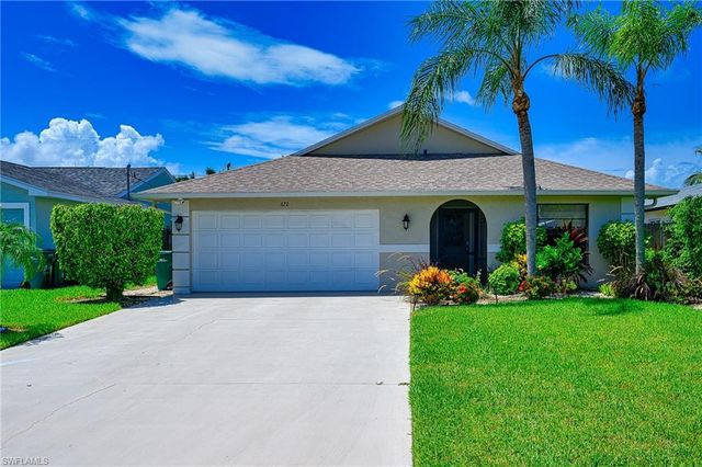 672 100th AVE, Naples, FL 34108