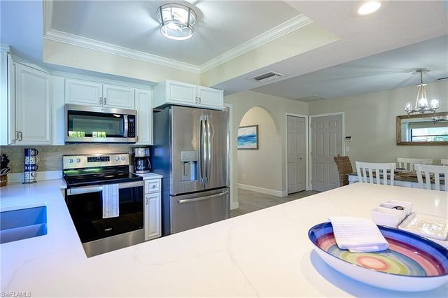 672 100th AVE, Naples, FL 34108