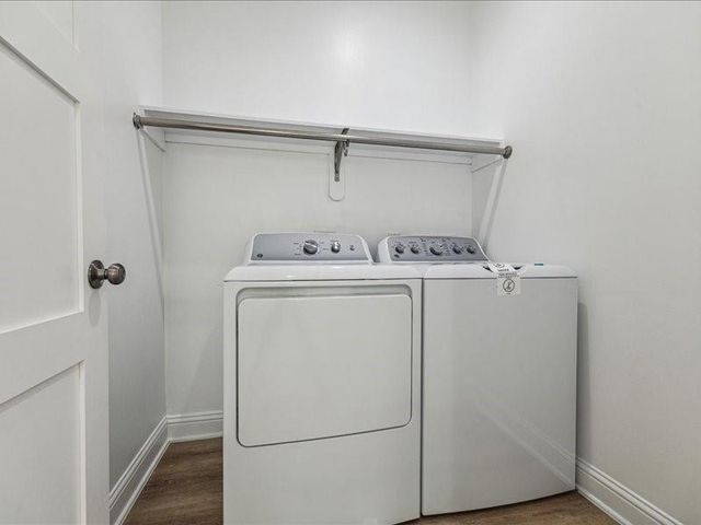 915 E 37th Street, Houston, TX 77022