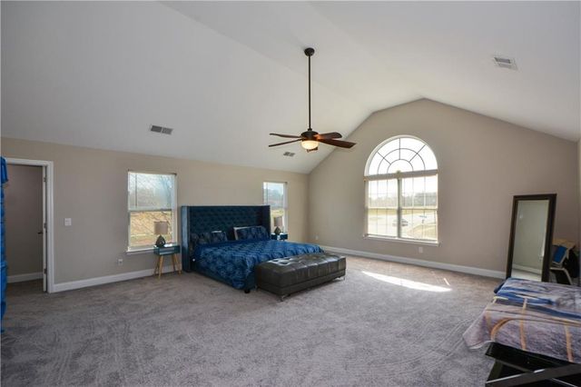 100 TAPESTRY Drive, Mcdonough, GA 30252