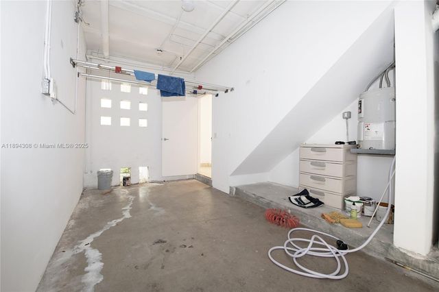 212 Washington Ave 9, Miami Beach, FL 33139