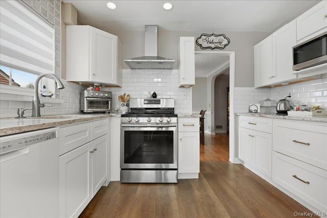 577 Waukena Avenue, Oceanside, NY 11572