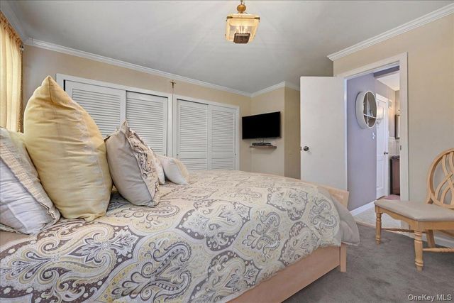 577 Waukena Avenue, Oceanside, NY 11572