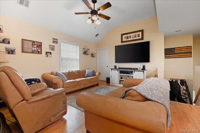 577 Waukena Avenue, Oceanside, NY 11572