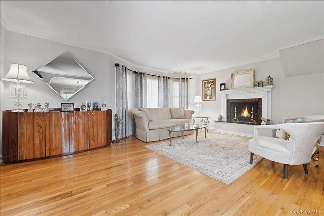 577 Waukena Avenue, Oceanside, NY 11572