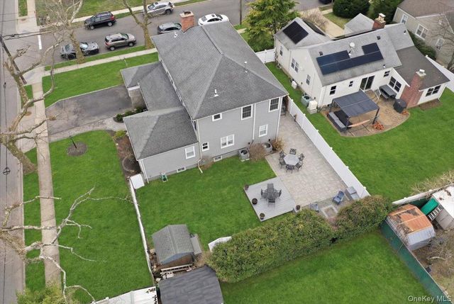 577 Waukena Avenue, Oceanside, NY 11572