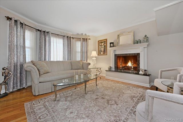 577 Waukena Avenue, Oceanside, NY 11572