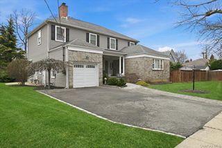 577 Waukena Avenue, Oceanside, NY 11572