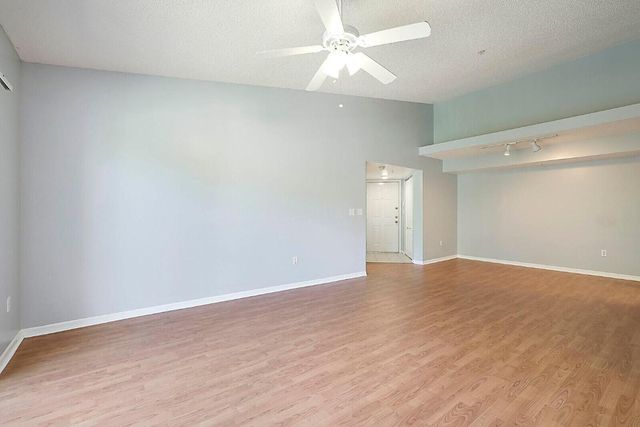 100 Crestwood Court N 113, Royal Palm Beach, FL 33411